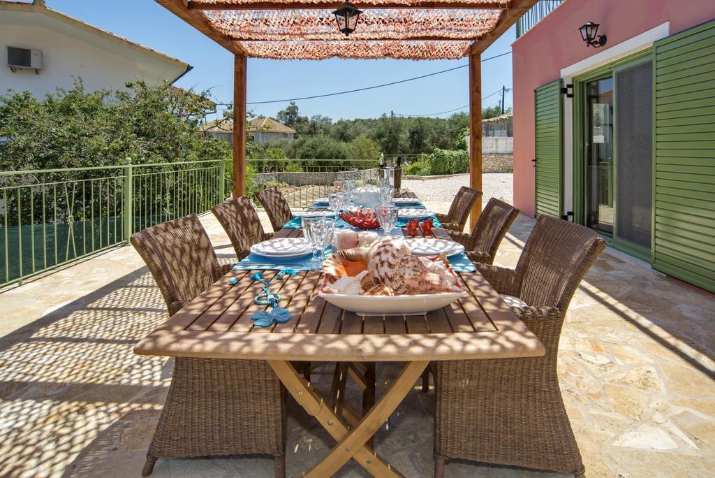 Avra Villa Gaios Bilik gambar