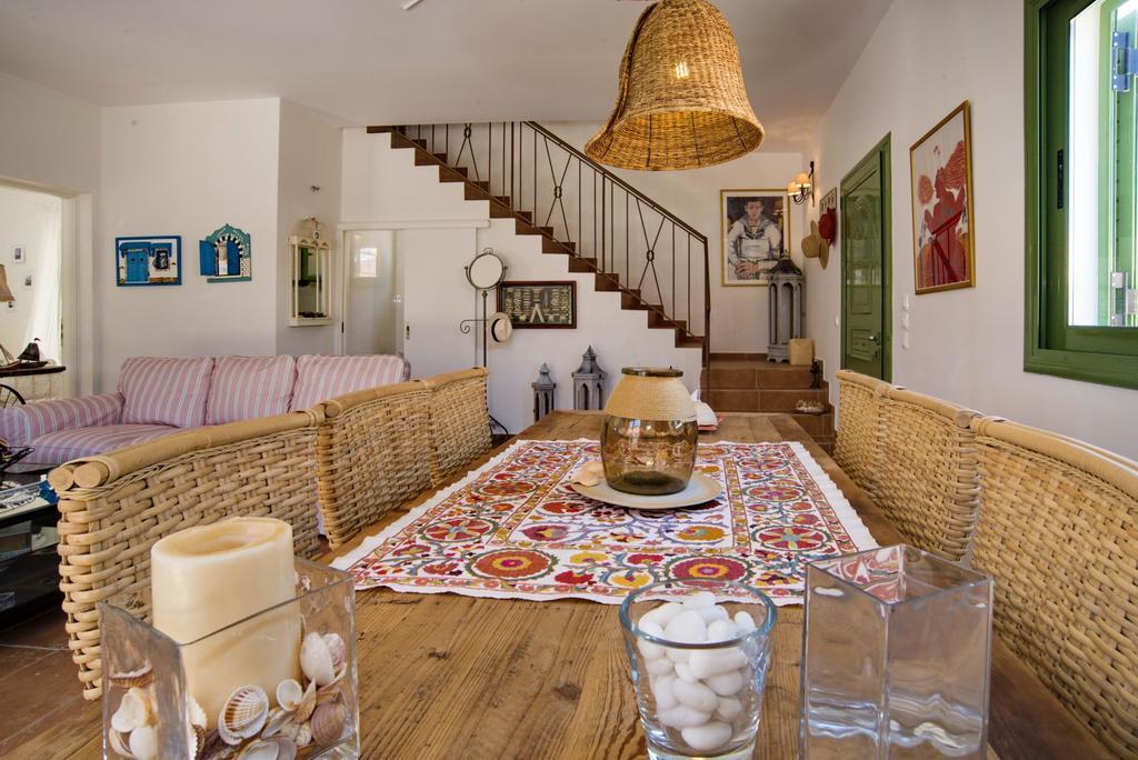 Avra Villa Gaios Bilik gambar