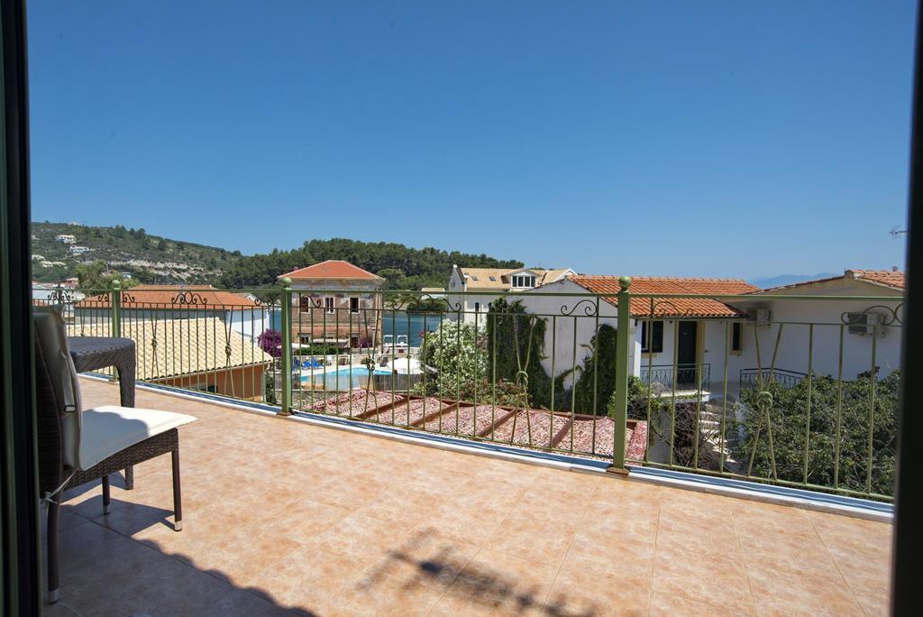 Avra Villa Gaios Bilik gambar